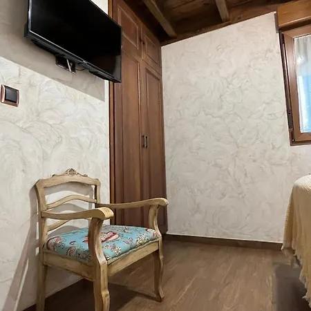 La Casuka Vut Fabero Villa Exterior photo